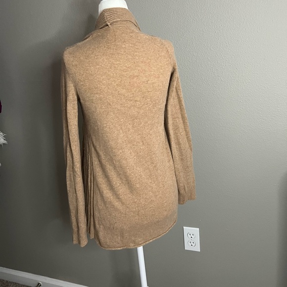 Camel colored cashmere cardigan in size S - Picture 3 of 4